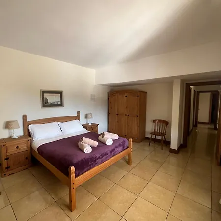 Family With Swimming Pool Villa
