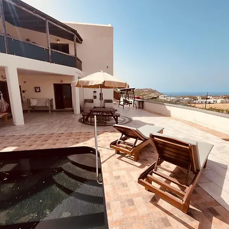 Family With Swimming Pool * Emporio (Santorini)