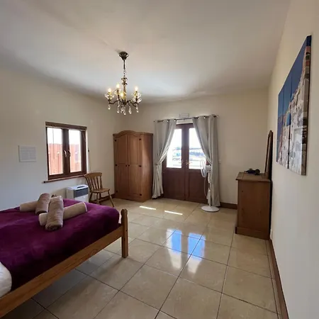 Family With Swimming Pool Villa